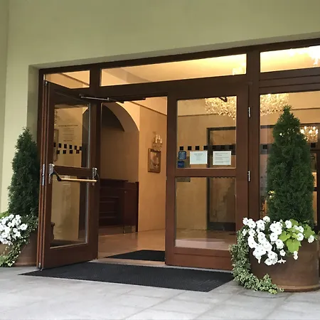 Slunecni Lazne Aparthotel