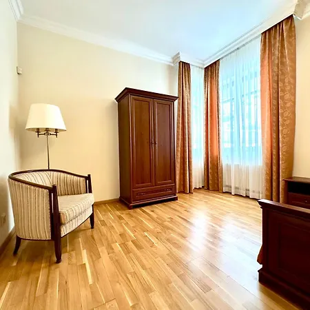 Slunecni Lazne 4* Karlsbad
