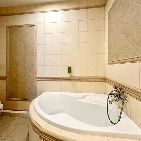 Slunecni Lazne 4* Karlsbad
