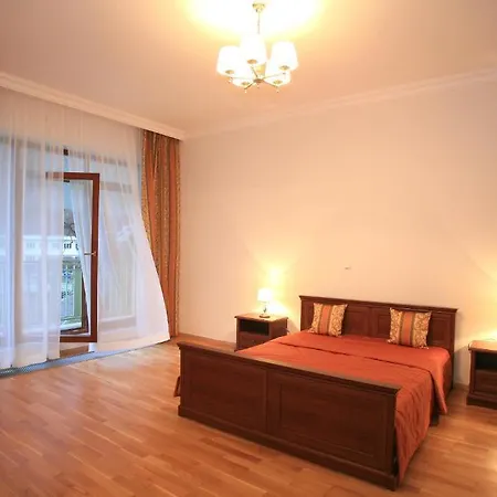 Slunecni Lazne 卡罗维发利