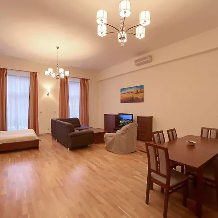 Slunecni Lazne 4* 卡罗维发利