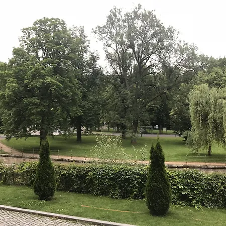 Slunecni Lazne 卡罗维发利