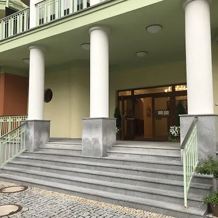 Slunecni Lazne Aparthotel 3*