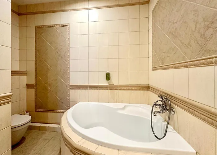 Slunecni Lazne 4* Karlovy Vary